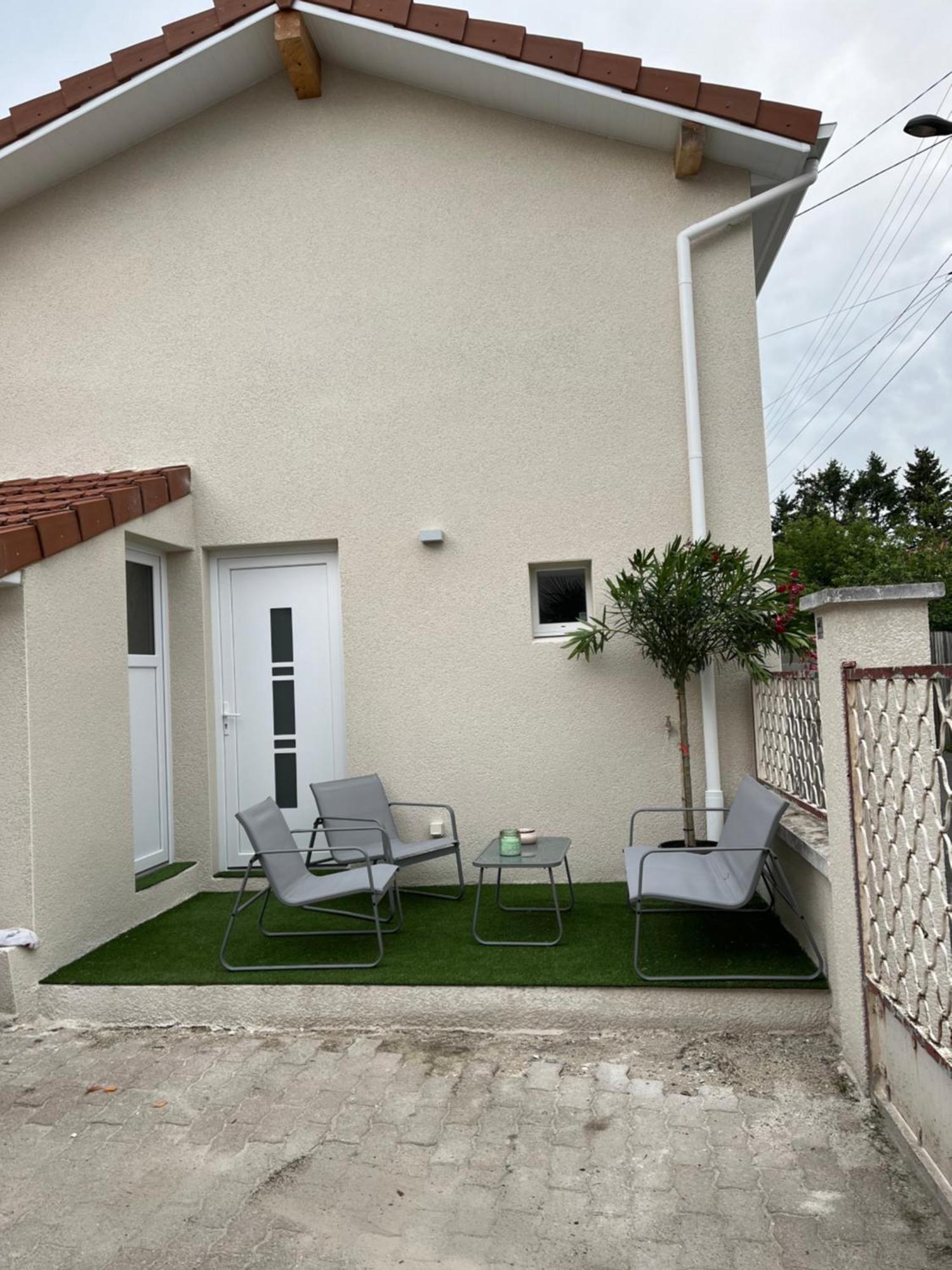 Maison 6 Couchages Entierement Renovee Villa Feurs Bagian luar foto